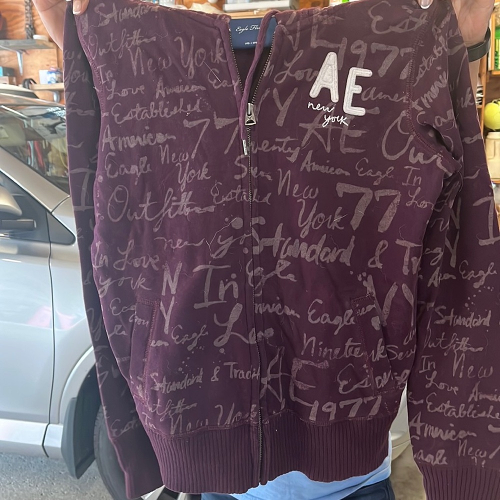 Medium American Eagle zip up